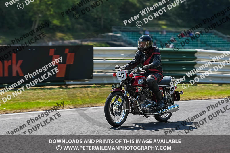 cadwell park;cadwell park photographs;cadwell trackday photographs;enduro digital images;event digital images;eventdigitalimages;peter wileman photography;racing digital images;trackday digital images;trackday photos